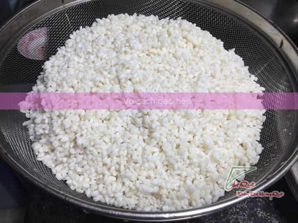vo sạch gạo để r&aacute;o nước 