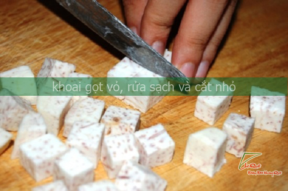 khoai m&ocirc;n gọt sạch cắt nhỏ