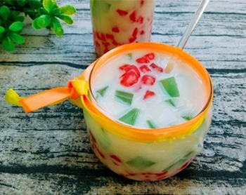 Cách làm làm trà sữa thạch hạt lựu lá cẩm vừa đẹp vừa ngon