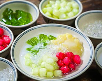 Cách làm chè sương sa hạt lựu ngọt mát bắt mắt trong ngày hè