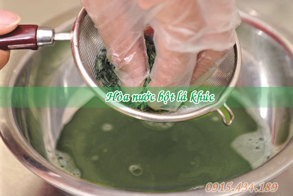 hòa nước bột lá khúc